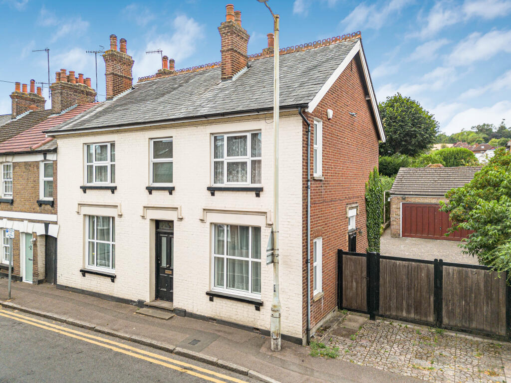 Main image of property: High Street, Northchurch, Berkhamsted, HP4