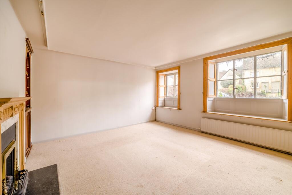 House in Cotswold, Chesterton, Cirencester - View 3