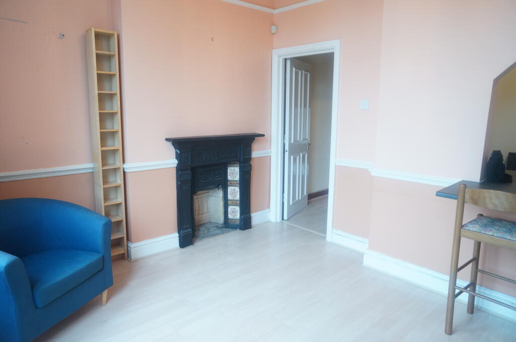 Apartment in Manchester - View 3