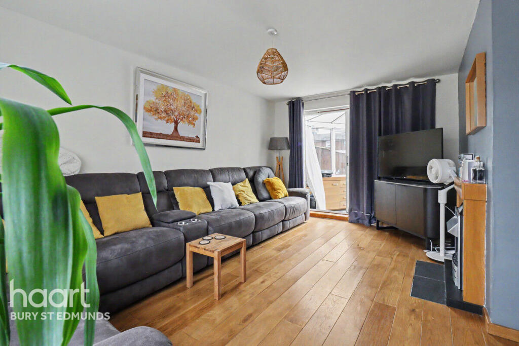 House in West Suffolk, Bury St Edmunds - View 4
