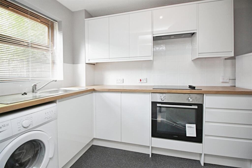 Main image of property: Victoria Road, Hitchin, Hertfordshire