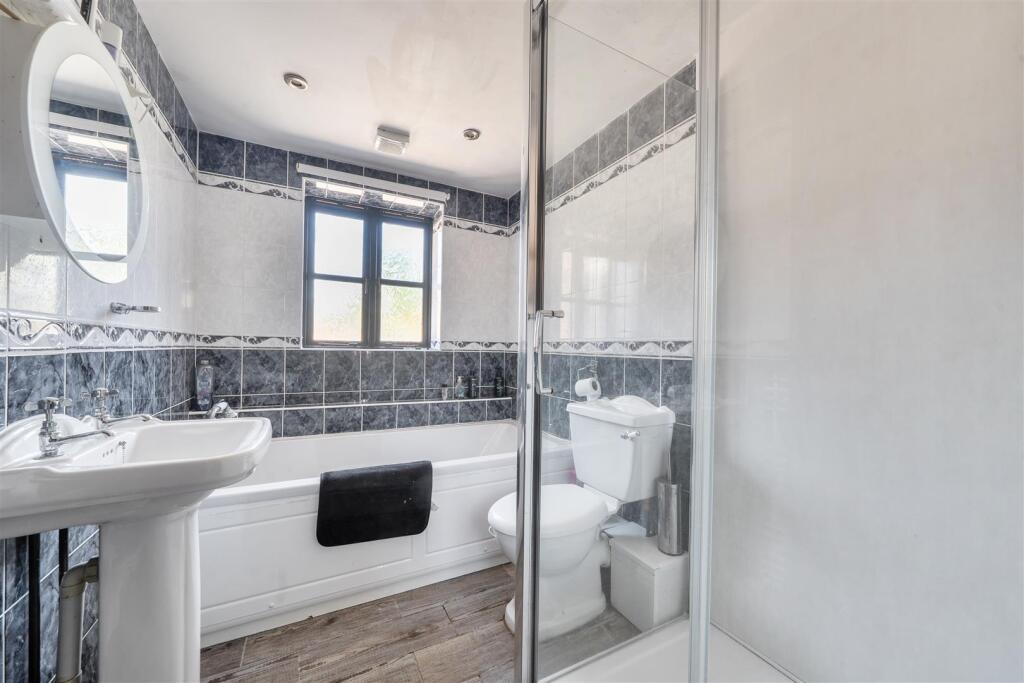House in Lytchett Matravers - View 4