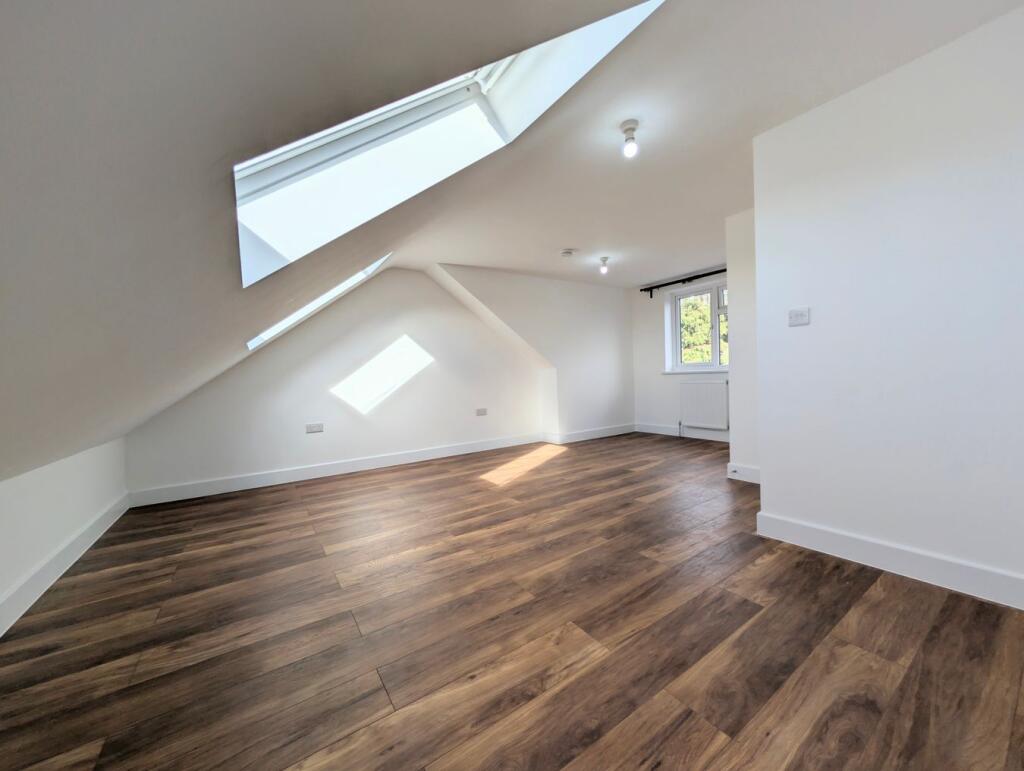 Apartment in London - View 2