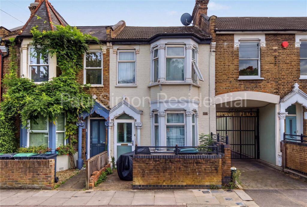 Main image of property: Effingham Road, London, N8