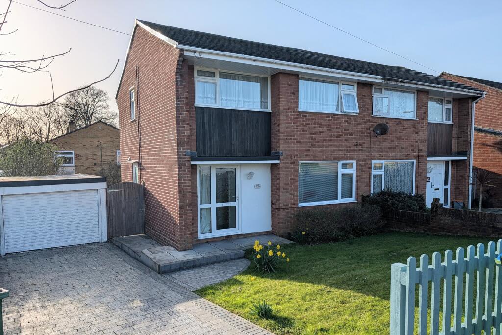 Main image of property: HILL PARK ROAD, FAREHAM. GUIDE PRICE £300,000-£310,000