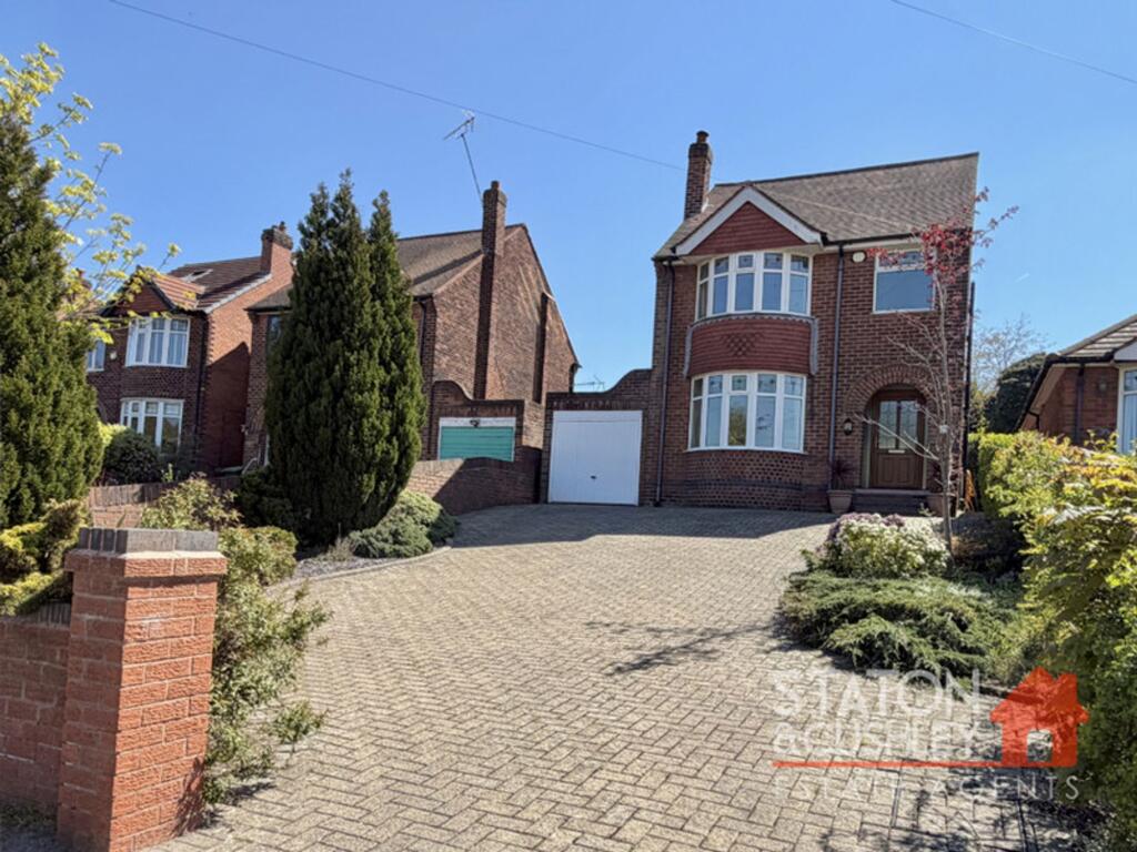 3-bed detached on Mansfield, NG18, £325,000