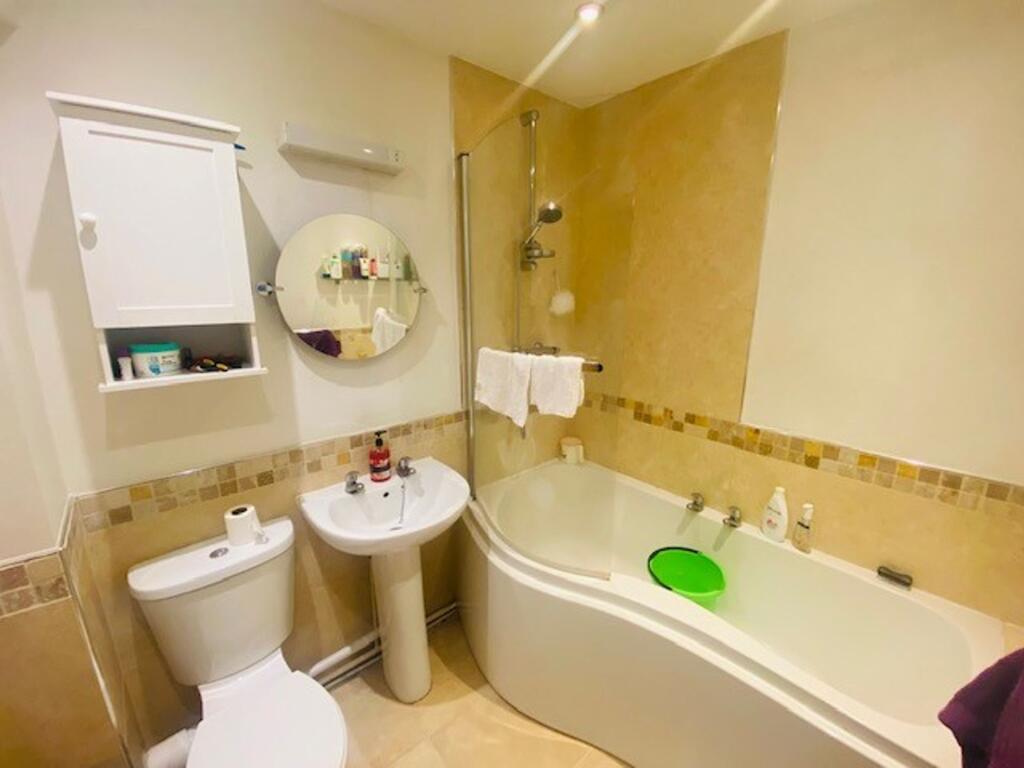 Apartment in Worcester, Warndon - View 3