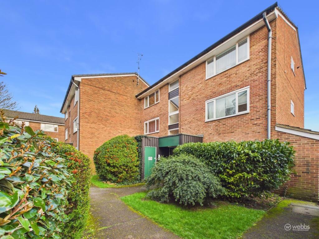 Main image of property: Middlefields, Forestdale, Croydon