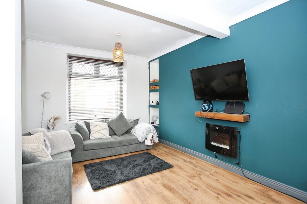 House in Pontllanfraith, Caerphilly - View 2