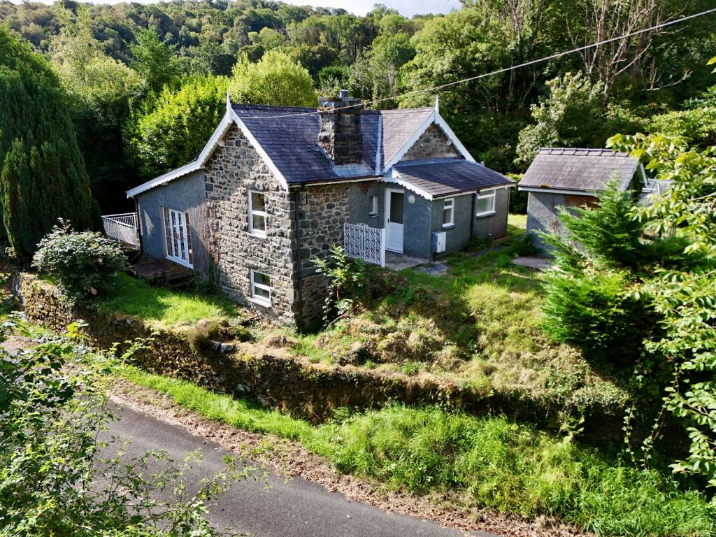 Main image of property: Glyn Malden Lodge, Dolgellau, LL40 1YA