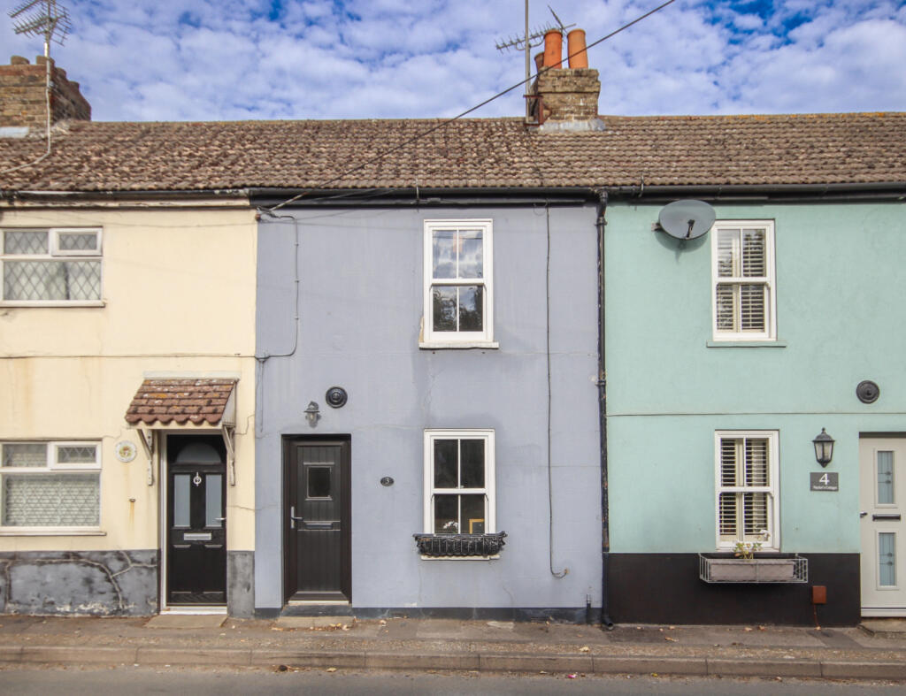 Main image of property: The Street, Bredhurst, ME7