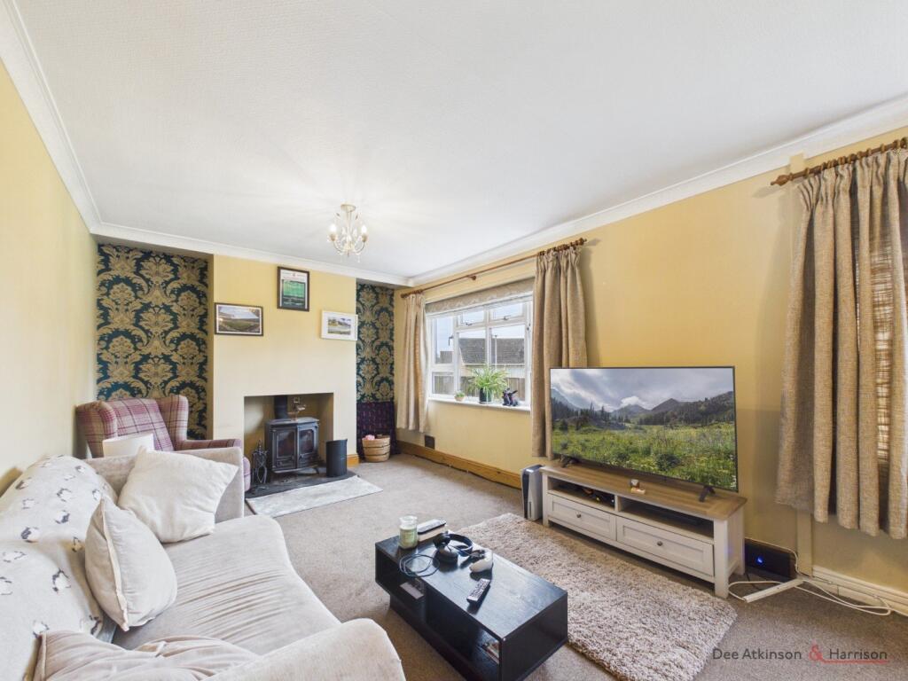 House in York, Burton Fleming - More