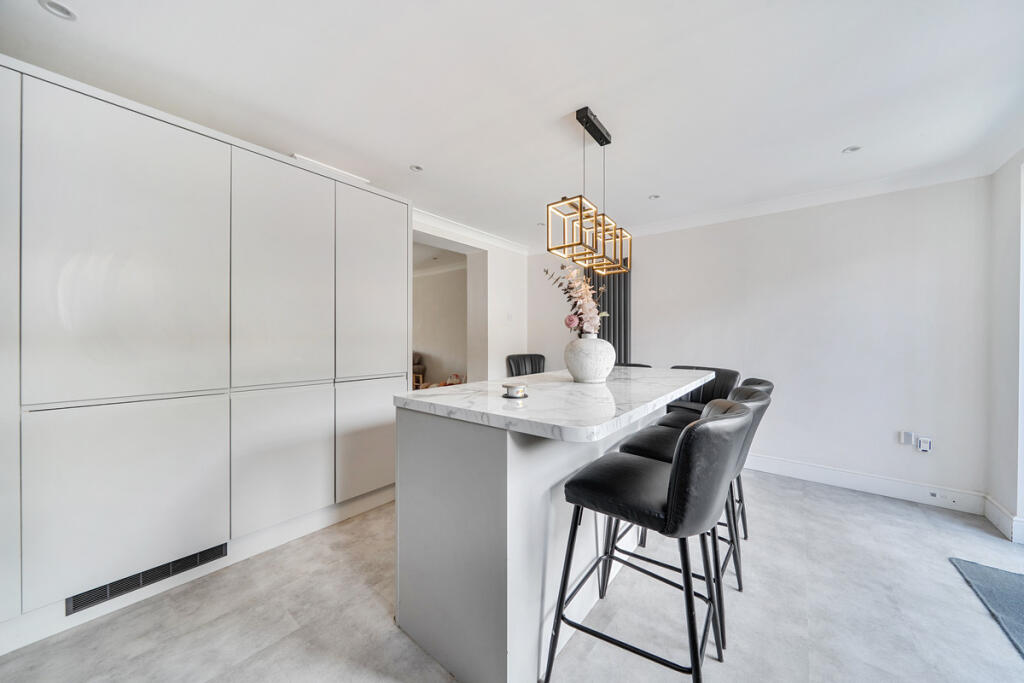 Courtmount Grove, Portsmouth, PO6 – pohled 4