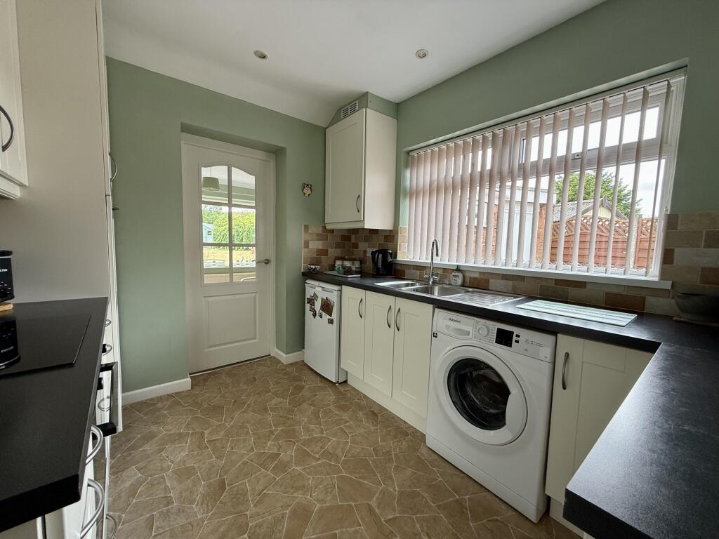 Kilburn Avenue, Oadby, Leicestershire photo 4
