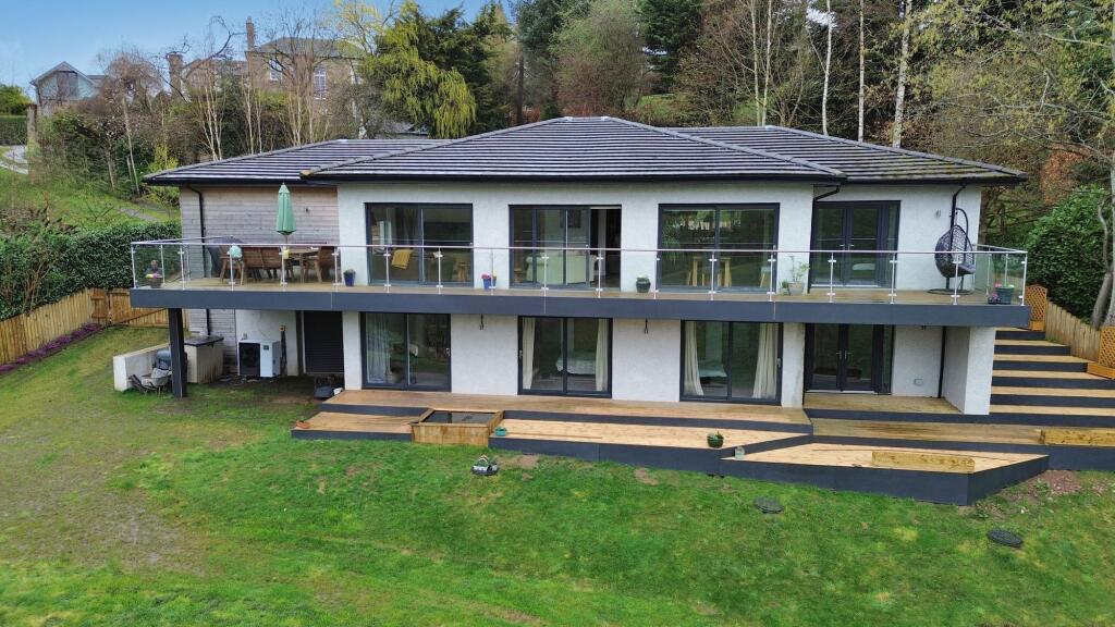 Main image of property: Castlegate, Lanark, ML11