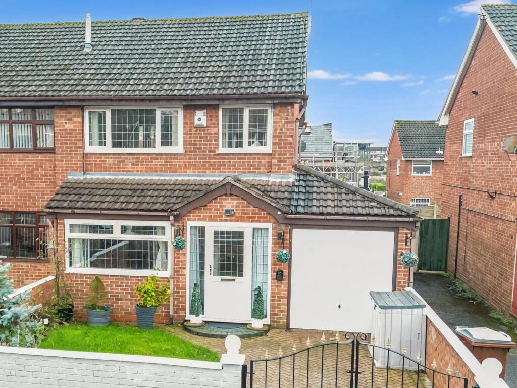 Main image of property: Manly Close, Nottingham