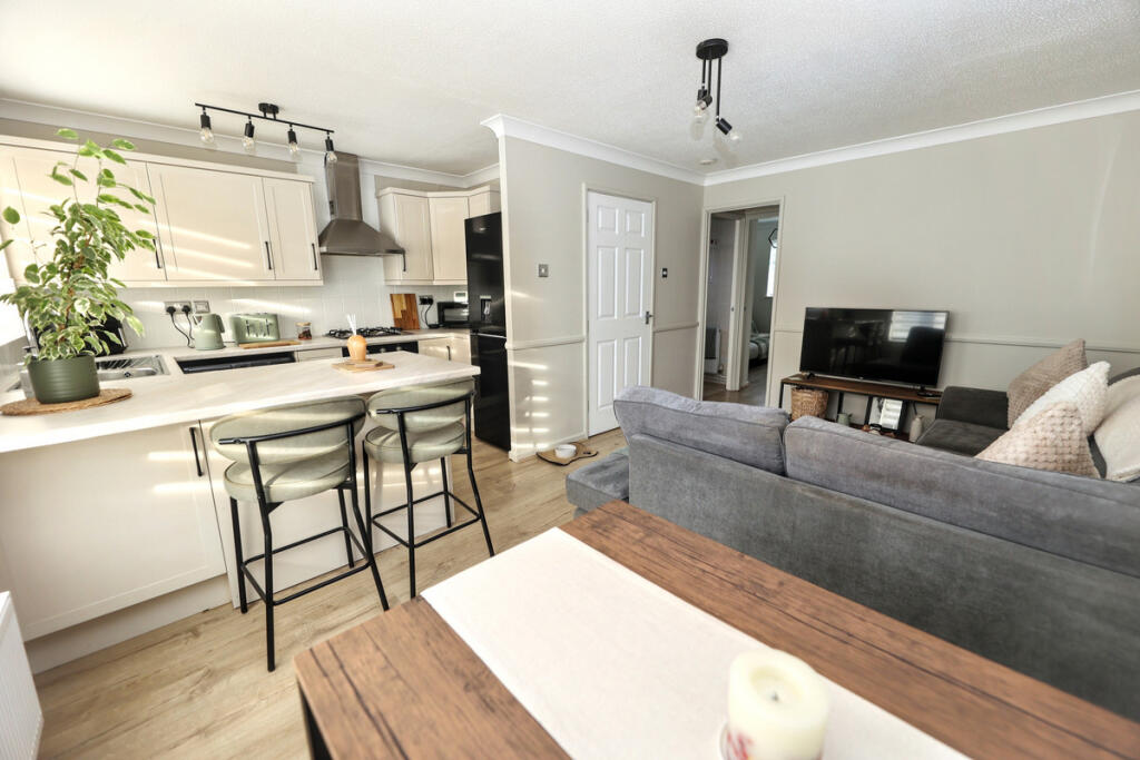 Main image of property: Lambourne Close, Clacton-on-sea, CO15 4