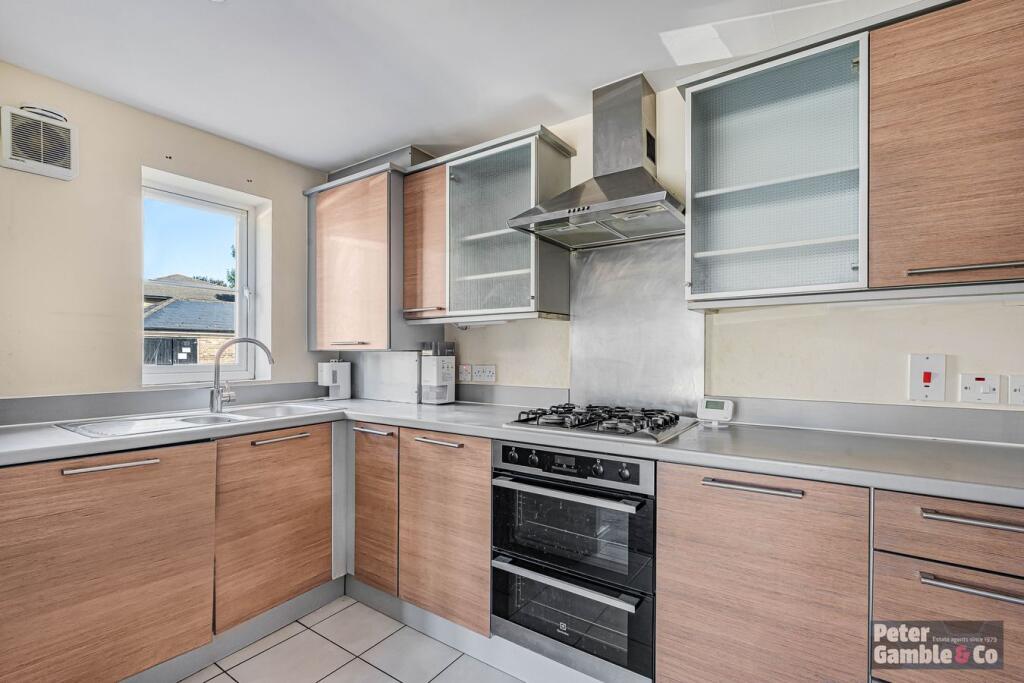 Apartment in London - View 3