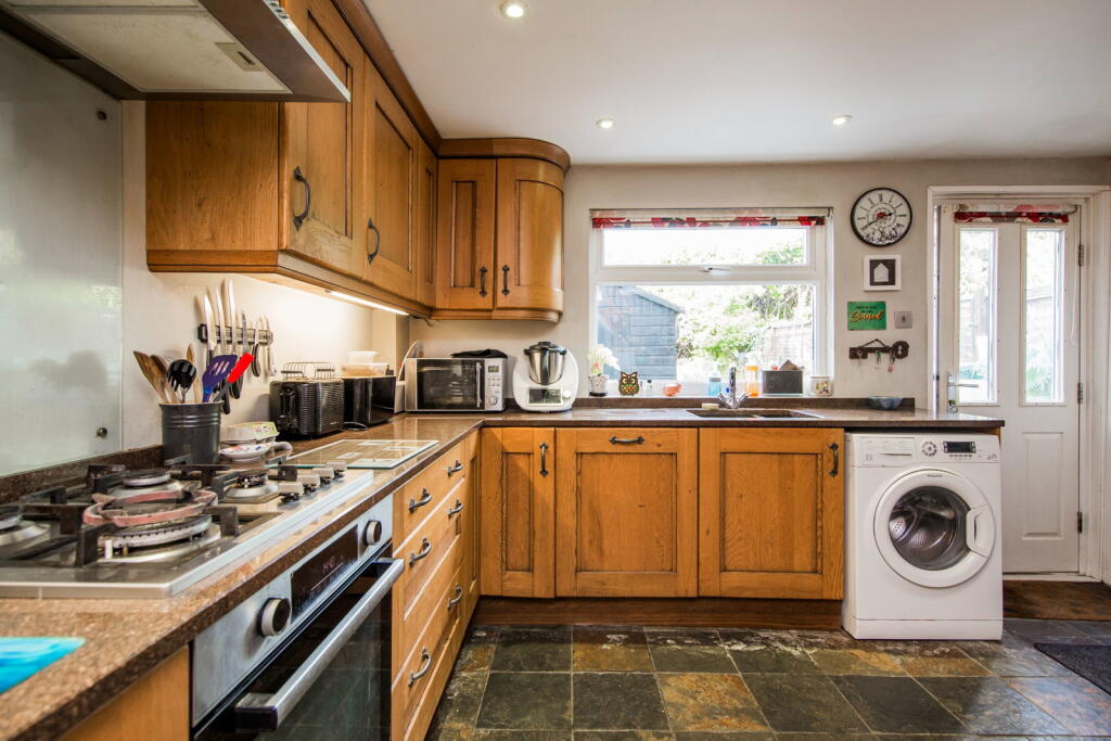 Springfield Road, Southborough photo 3