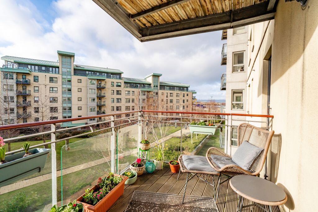 Main image of property: 3/11 Portland Gardens, Leith, Edinburgh, EH6 6NY