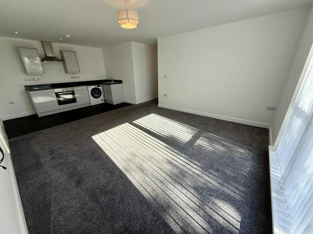 Apartment in St Helens, Portico, Grange Park - More