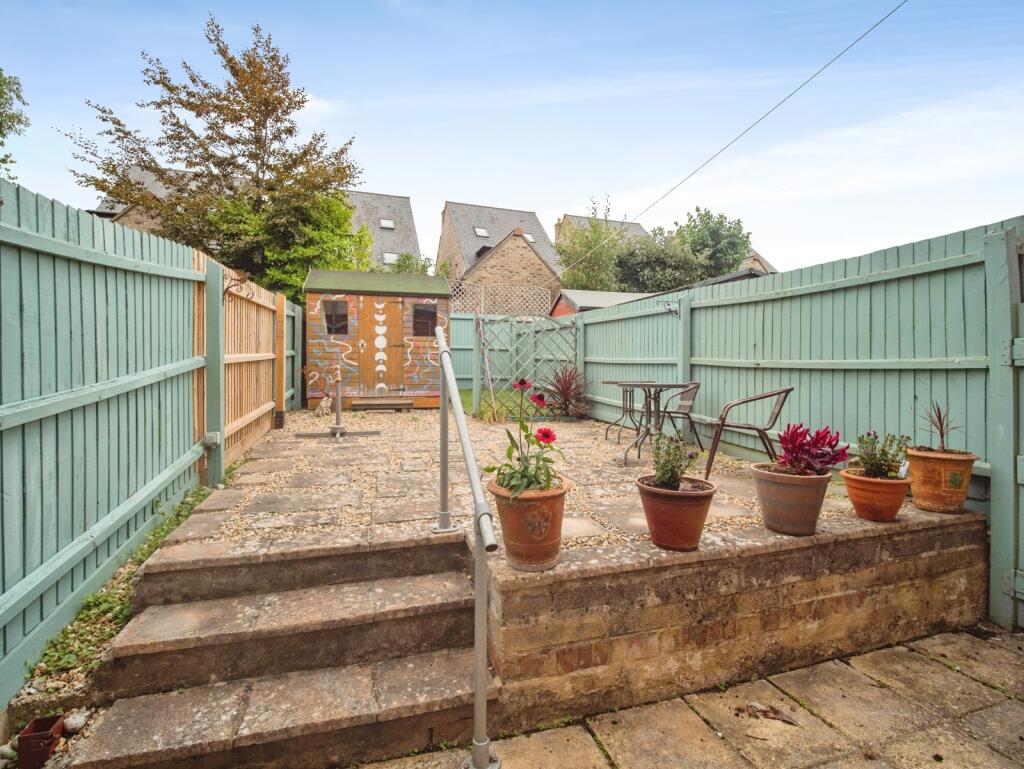 House in Weymouth, Overcombe - More