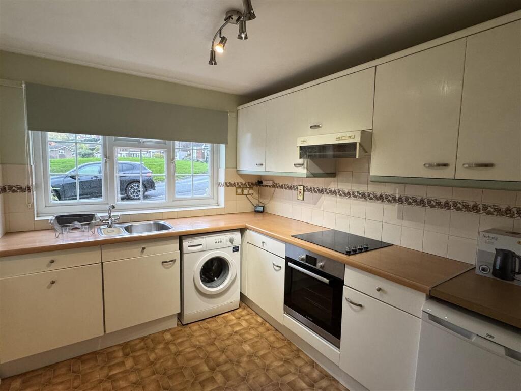 House in Worcester - View 2