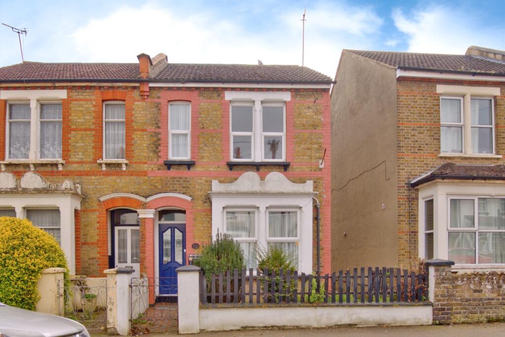Main image of property: Maldon Road, Southend-on-Sea, Essex, SS2