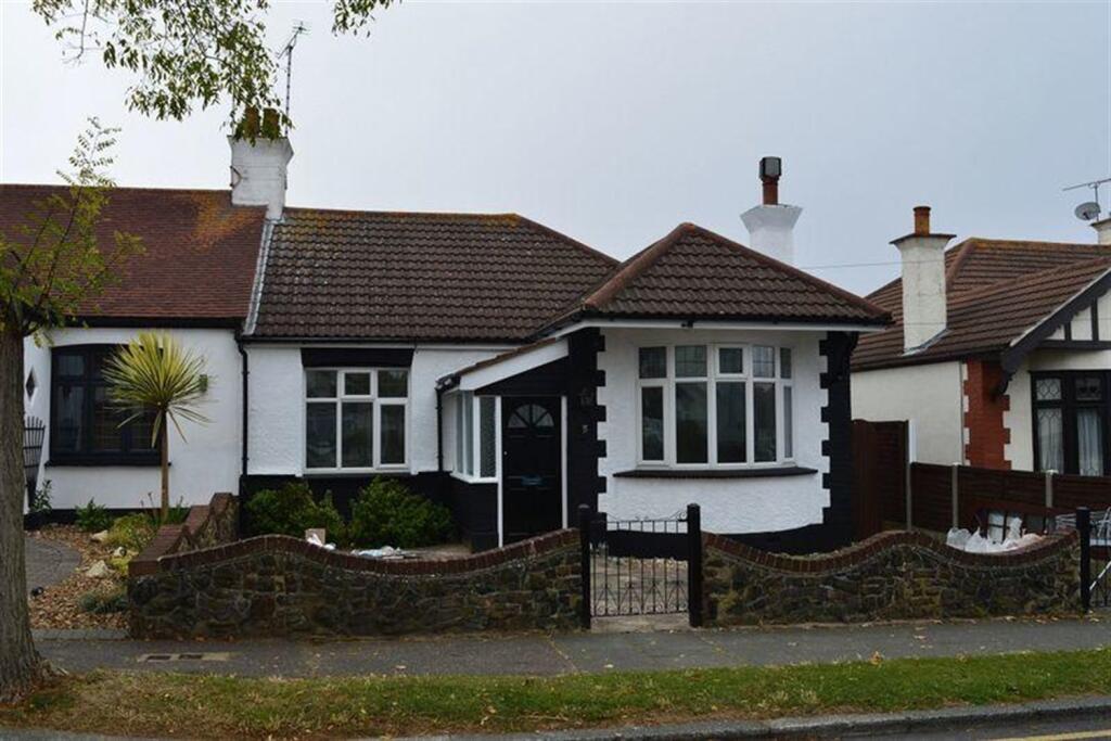 Main image of property: Darlinghurst Grove, Leigh on Sea