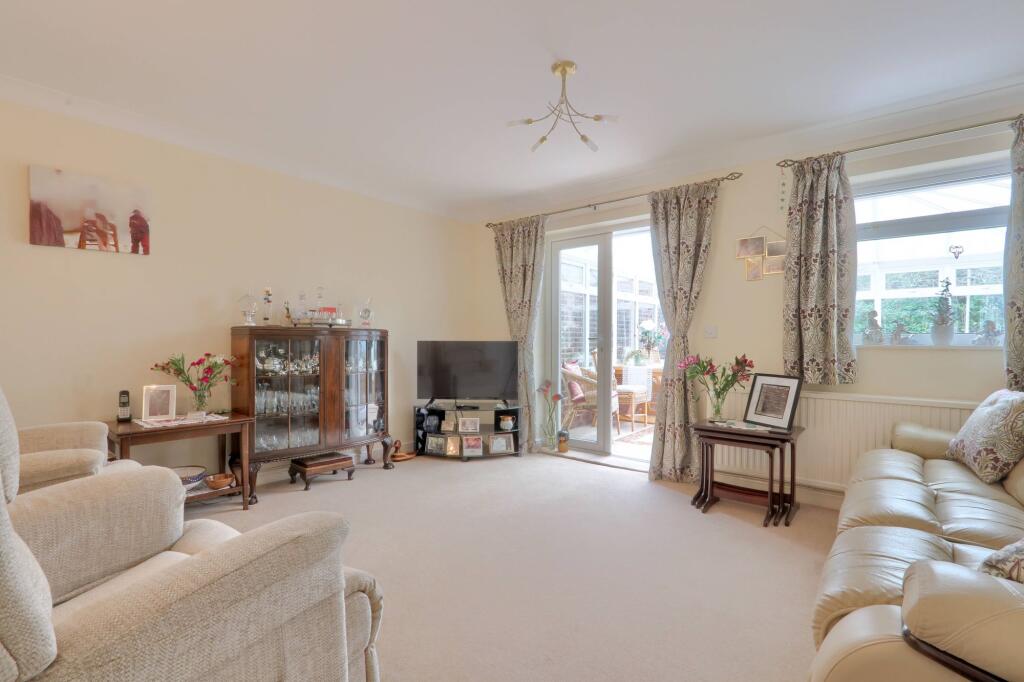 Crestwood, Redcar, TS10 photo 2