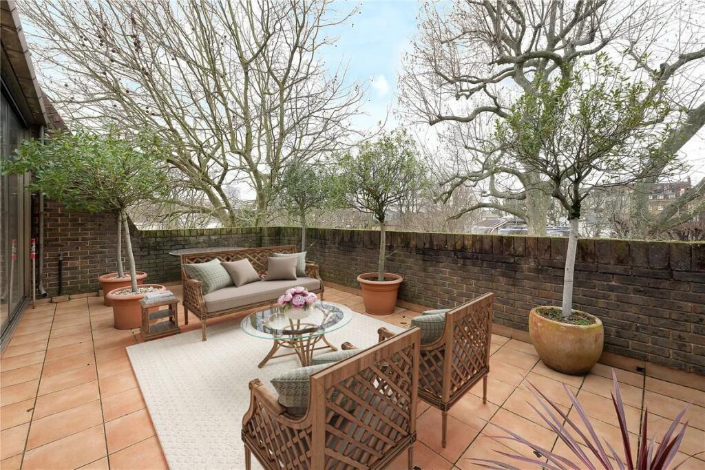 House in London - View 4