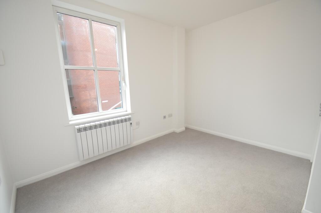 Apartment in Hemel Hempstead - View 4