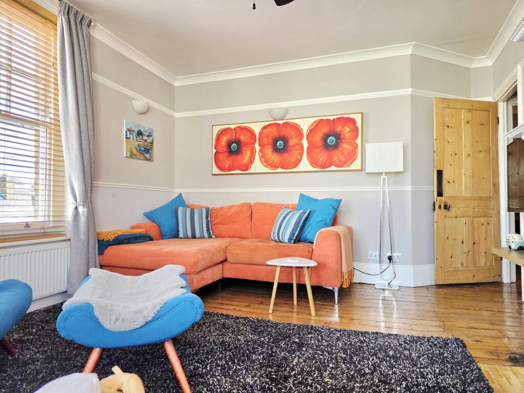 Apartment in Canterbury - View 5