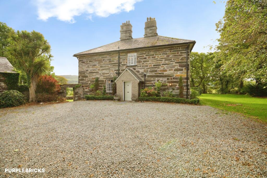 Main image of property: Ynys, Talsarnau, LL47