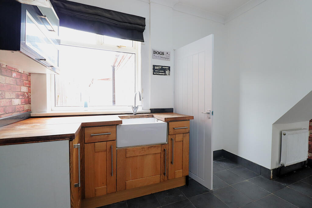 Snydale Road, Cudworth Barnsley, S72 photo 5