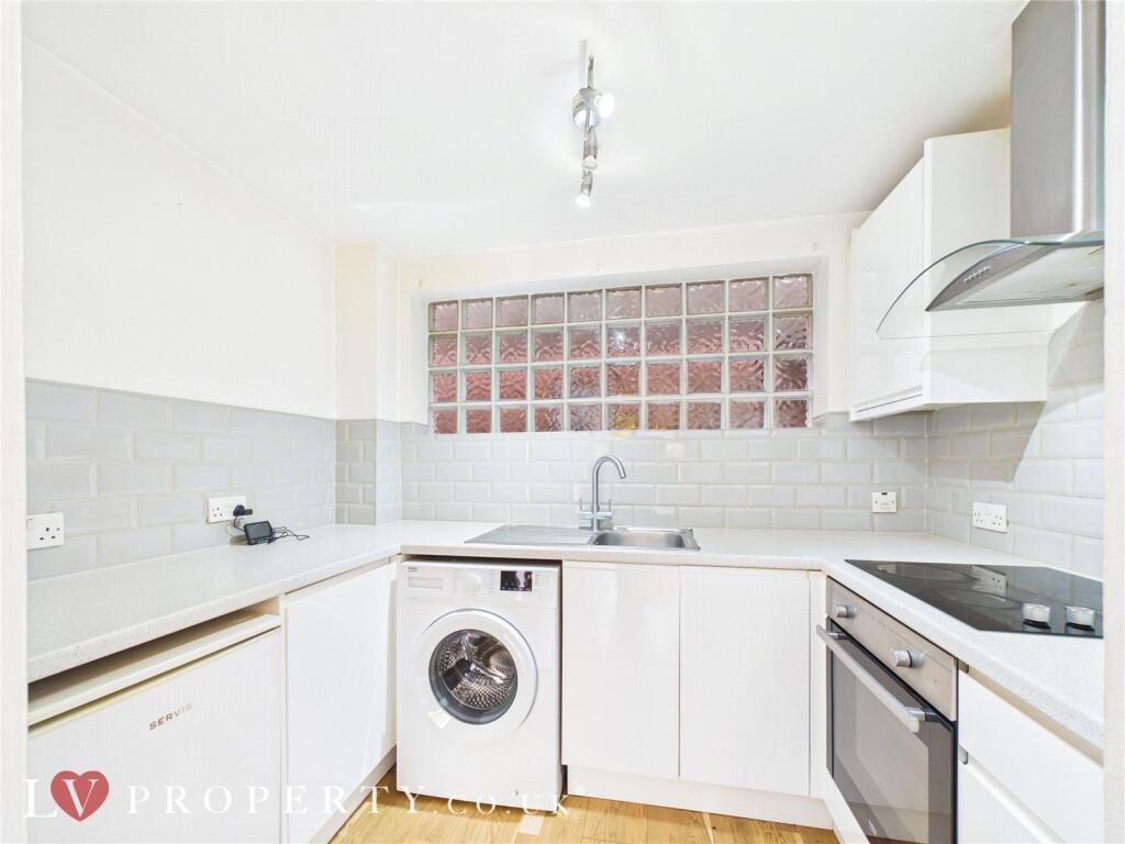 Apartment in Birmingham, Jewellery Quarter - View 3