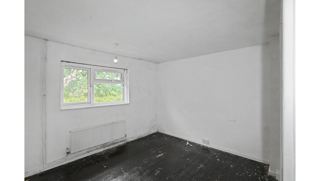 Apartment in Burton - View 5