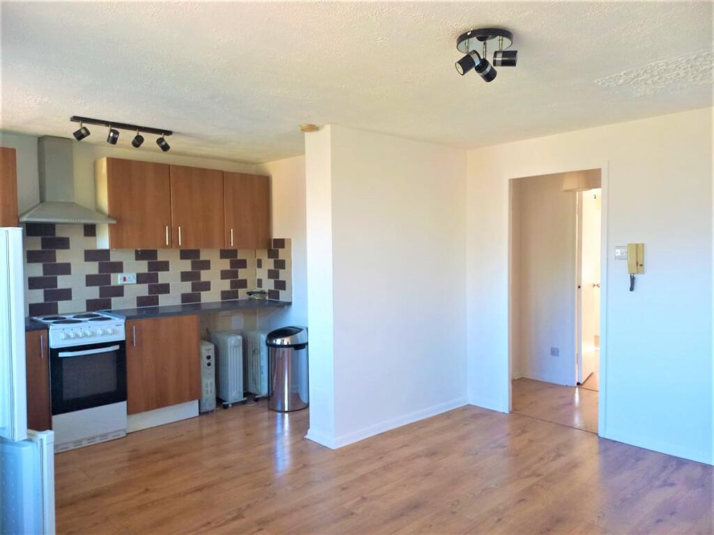 Main image of property: Gartons Close, En3