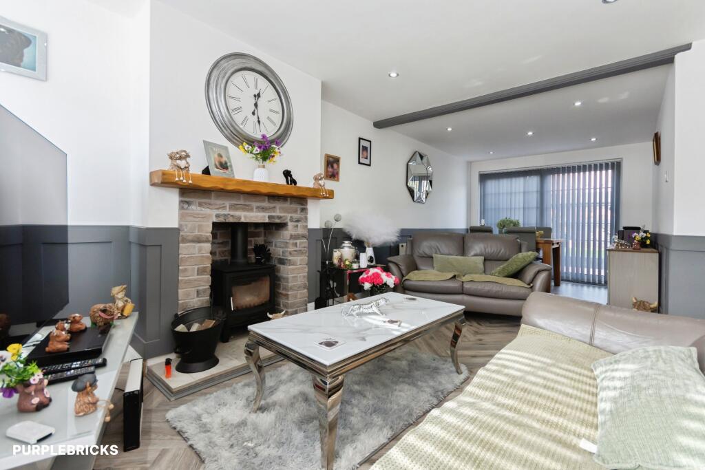 House in Birmingham, West Midlands - View 3