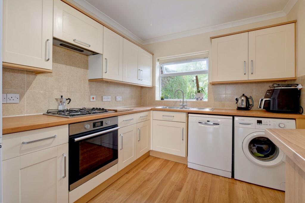House in Eastbourne, East Sussex - View 3