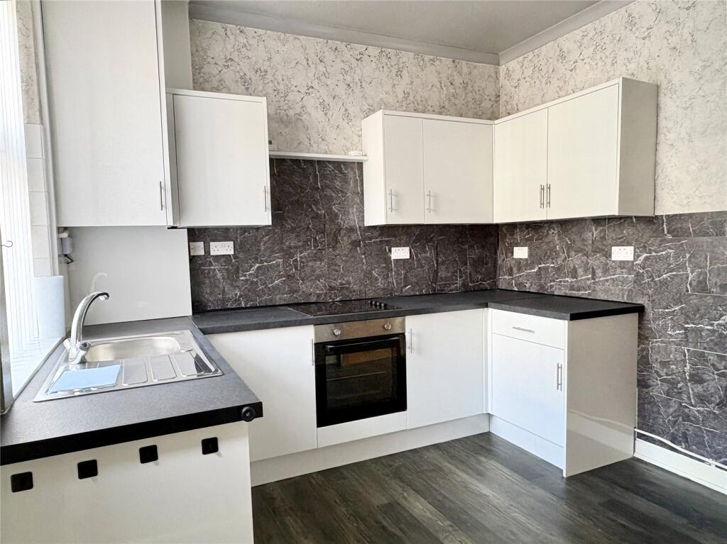 House in Oldham, Greater Manchester - View 2