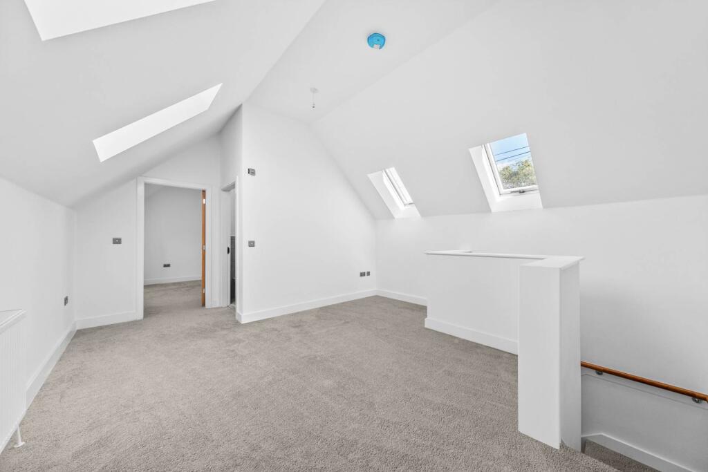 Additional image 3 of THE WHITEHALL - Dreslintone Close, Bradford