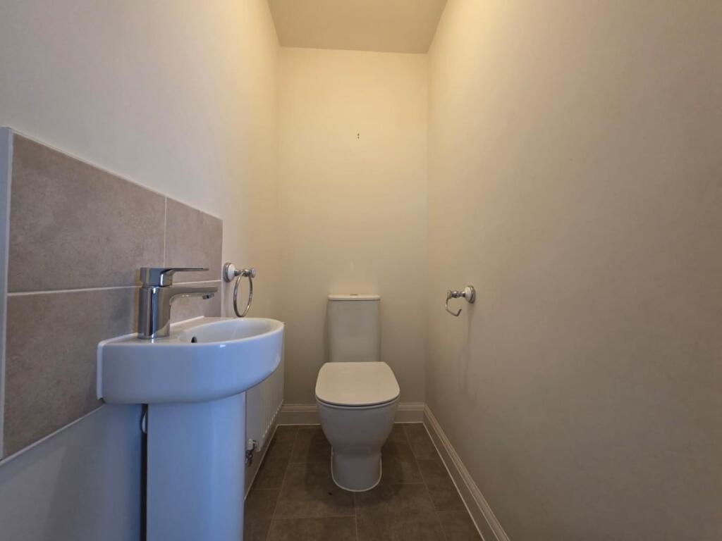 House in Northampton, Moulton - More