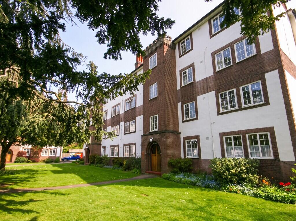 Main image of property: Kew Road, Richmond