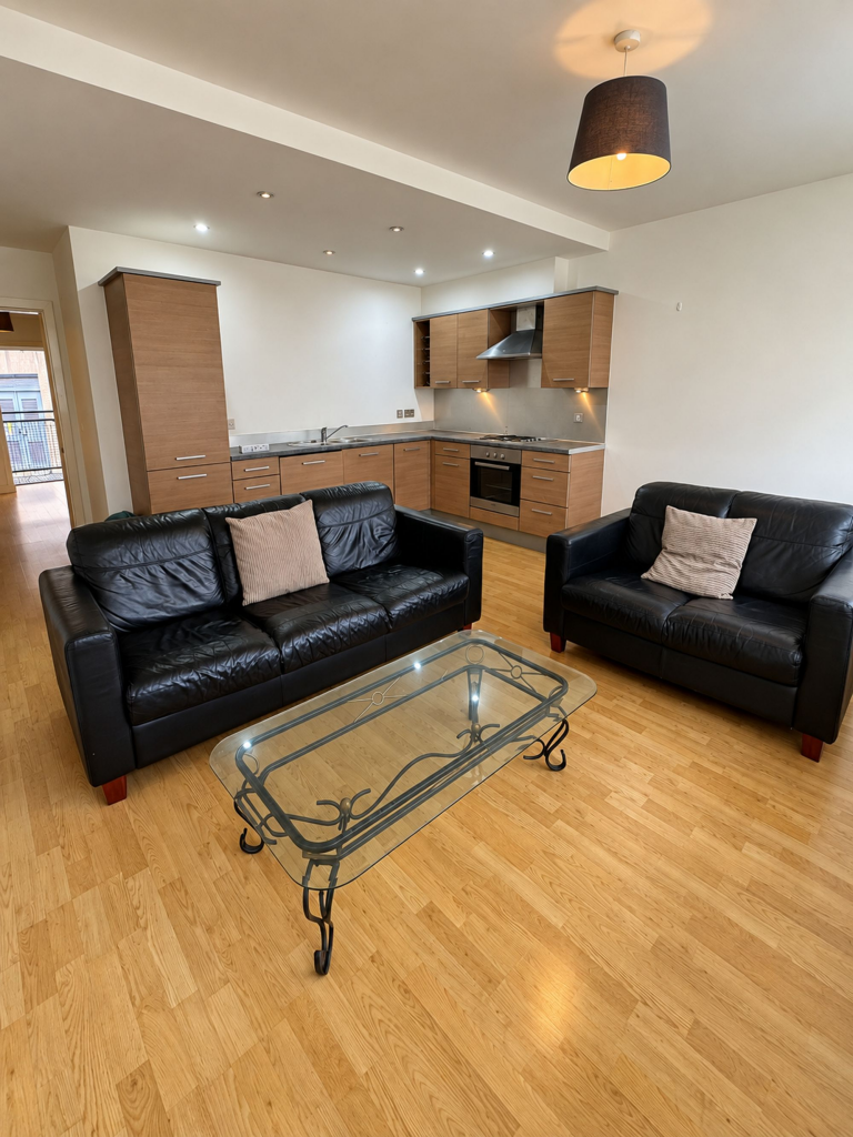 Apartment in Newcastle upon Tyne - View 4
