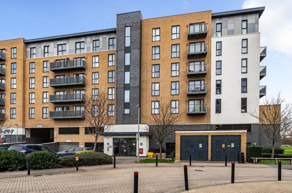 Main image of property: Clydesdale Way Belvedere DA17