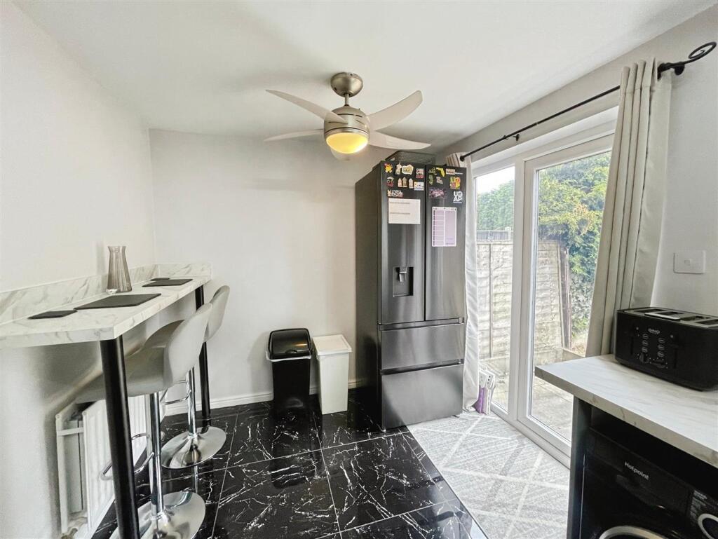 House in Ashfield, Kirkby-in-Ashfield, Sutton-in-Ashfield - More