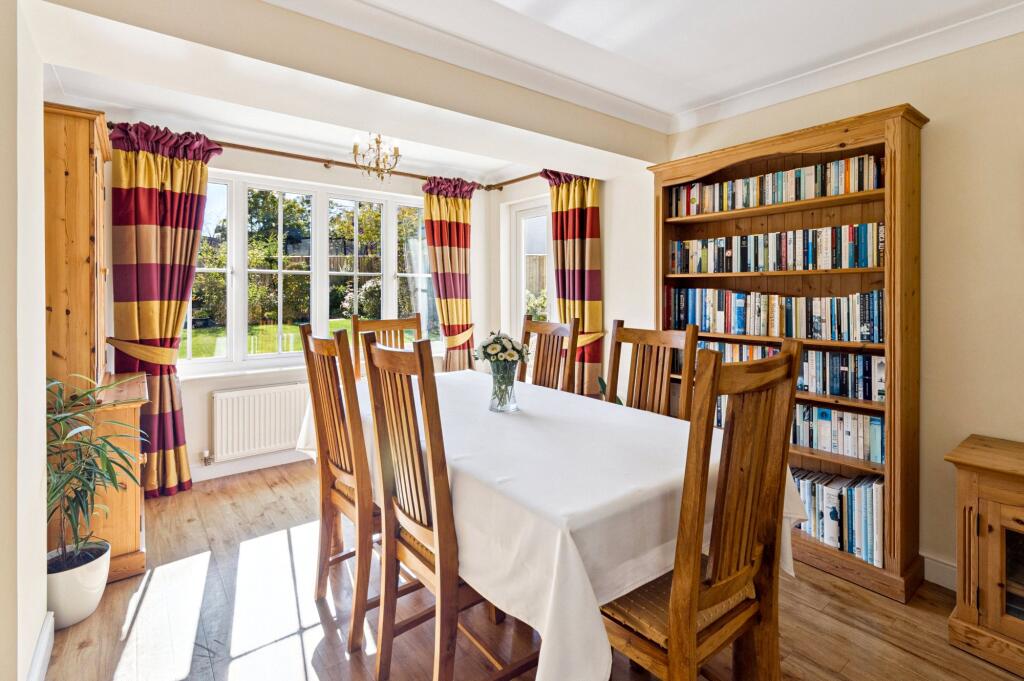 House in Mount Melville, Balone - More