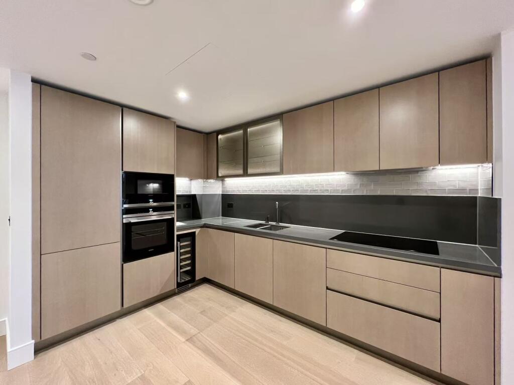 Apartment in London - View 3