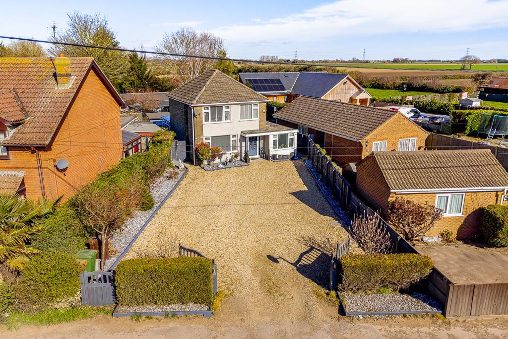 4-bed detached on High Road, Moulton, £290,000
